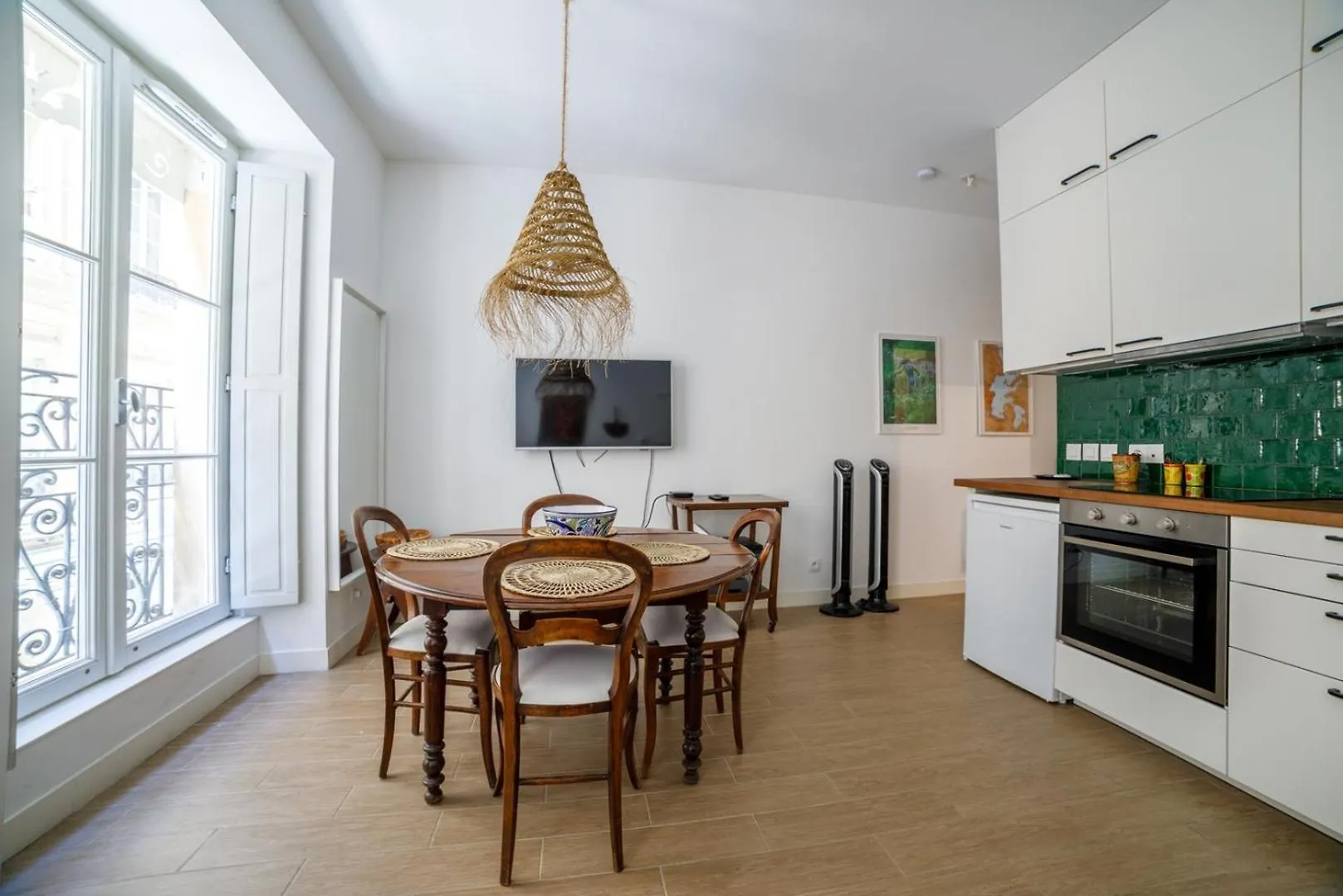 Апартаменты Guestready - Superb Apt Near Le Panier Marseillais Марсель 0*,  Франция
